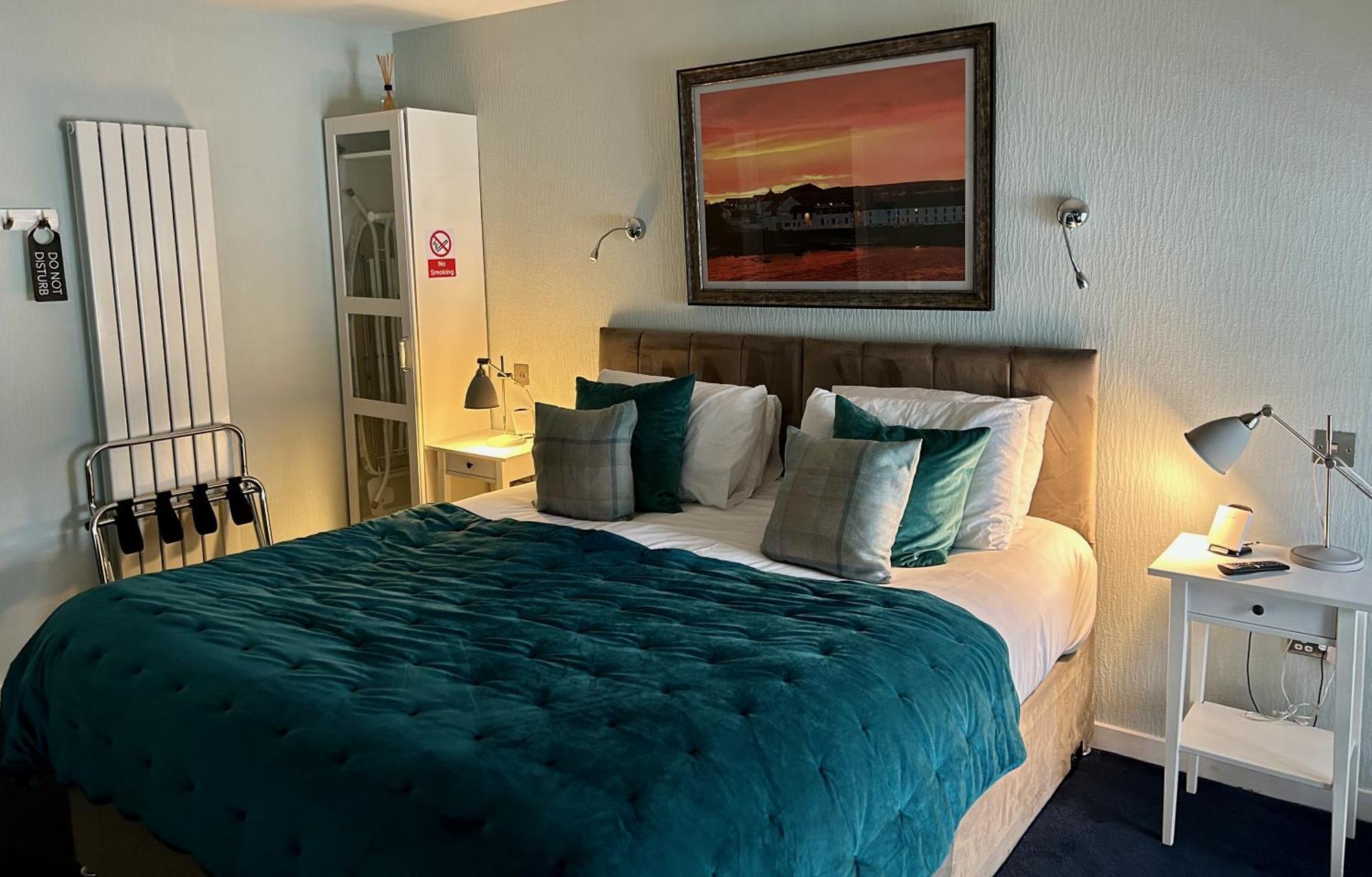 Lochindaal Hotel Port Charlotte Extérieur photo
