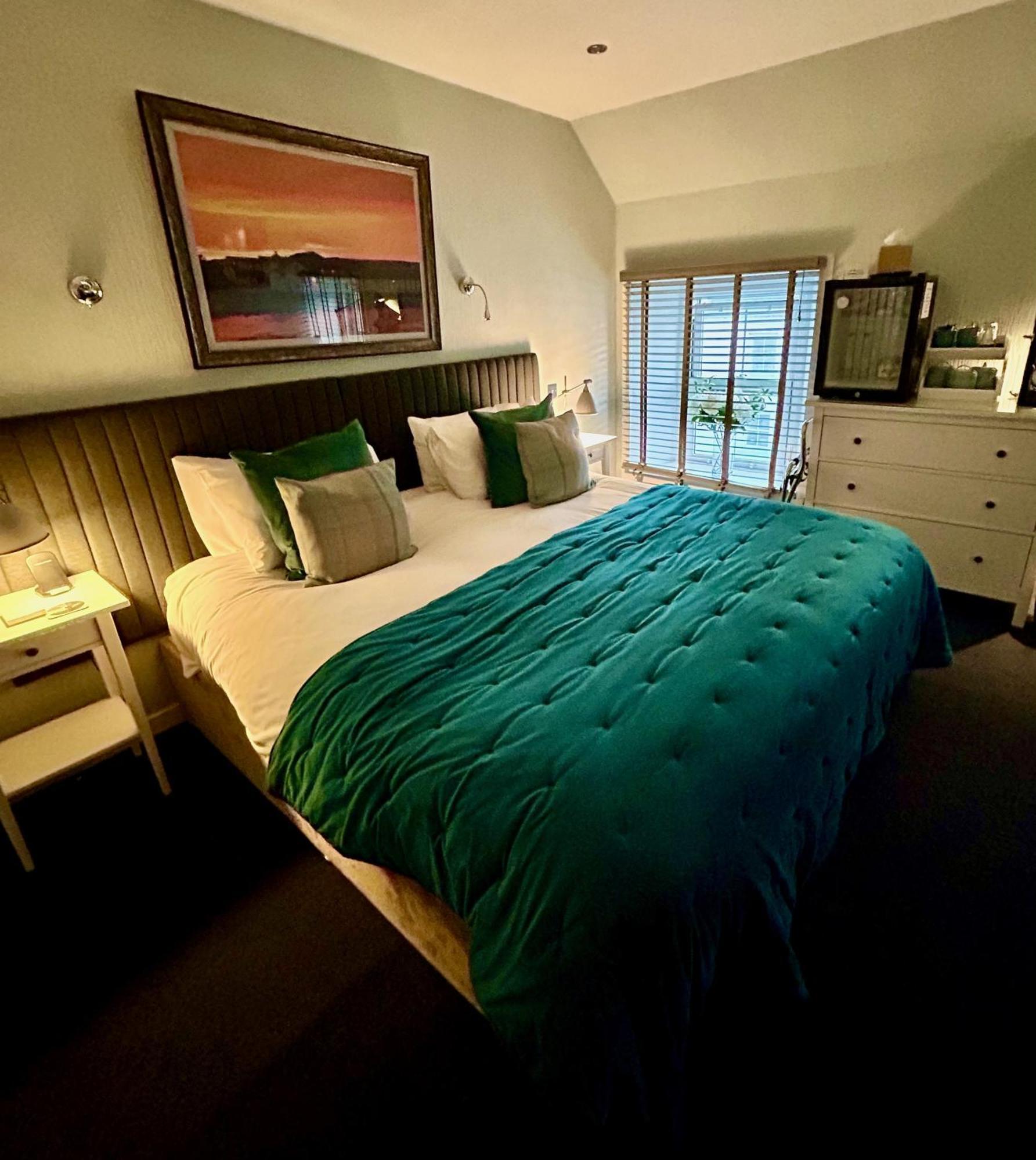 Lochindaal Hotel Port Charlotte Extérieur photo